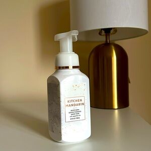White Barn Kitchen Mandarin Foaming Hand soap - Rare!